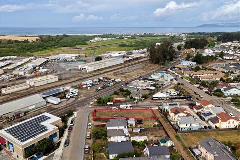 Tiny photo for 1515 Ocean, Oceano, CA 93445 (MLS # PI26090420)