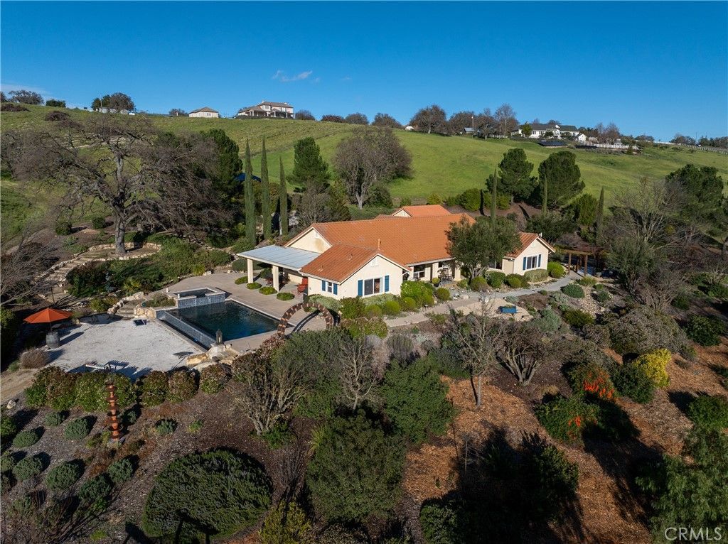 Photo of 1690 Barley Grain, Paso Robles, CA 93446 (MLS # NS26037838)