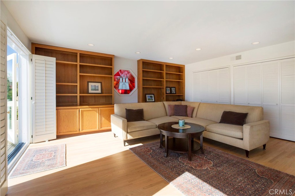 The Village (VIL) - Residential