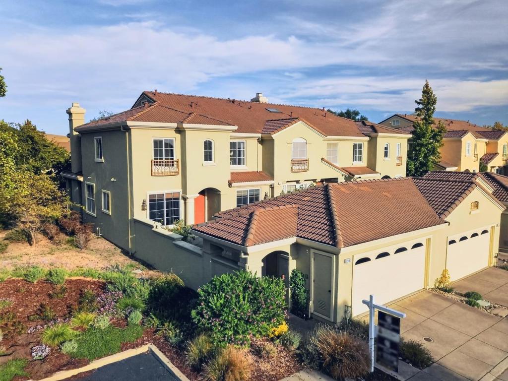 22190 W Lyndon Loop