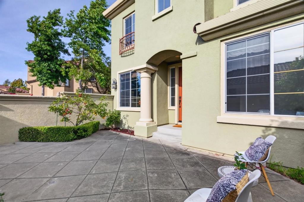 22190 W Lyndon Loop