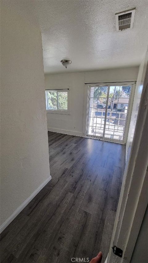 Photo of 409 W 17th Street St #6, San Bernardino, CA 92405 (MLS # TR25237824)