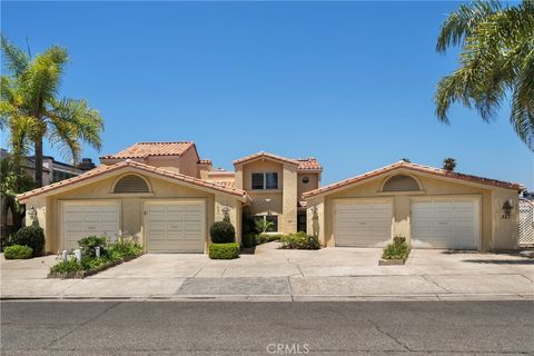 Photo of 315 Carnation AVE, Corona Del Mar, CA 92625 (MLS # NP26157521)
