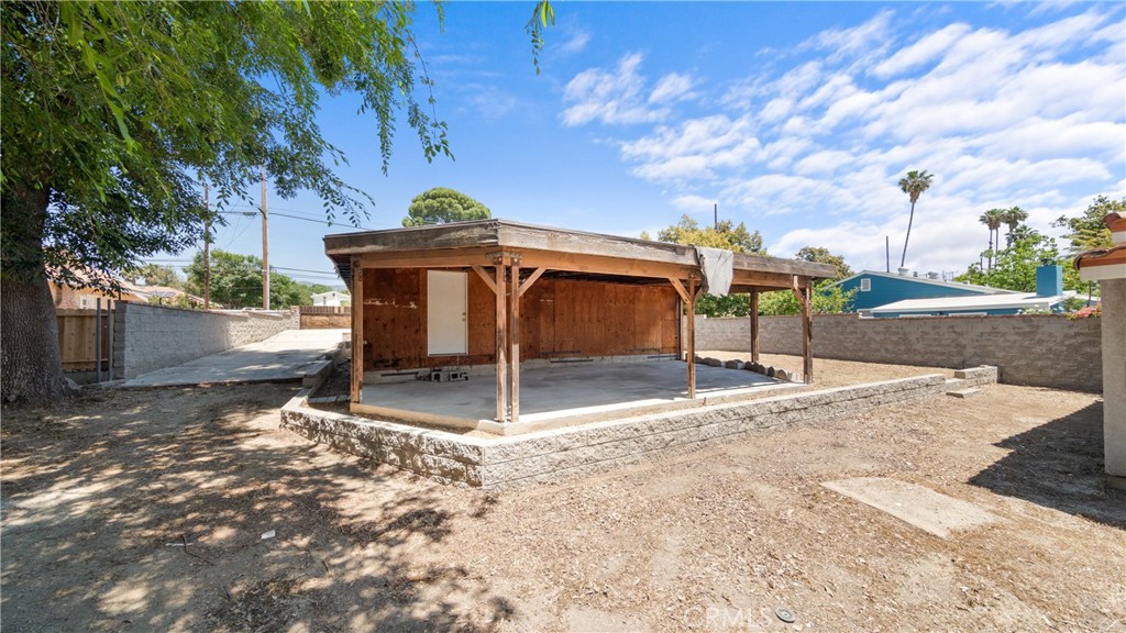 10816 Foothill Boulevard