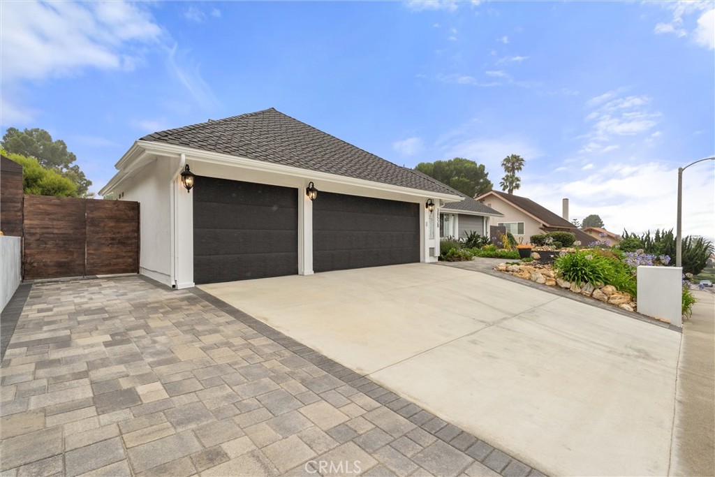 30520 Camino Porvenir