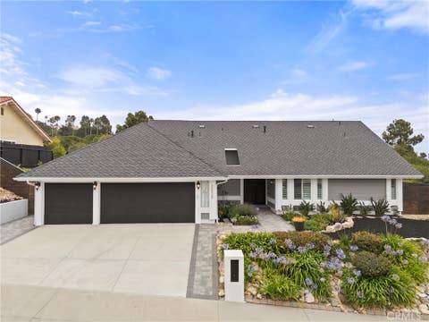 Photo of 30520 Camino Porvenir, Rancho Palos Verdes, CA 90275 (MLS # SB26130133)