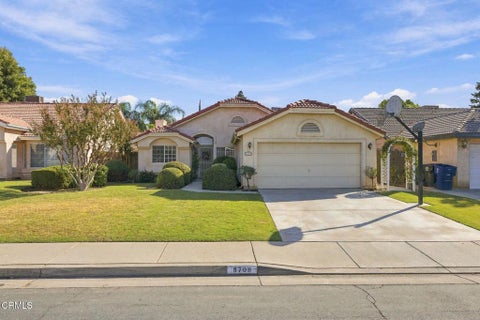 Photo of 8709 White Rock Drive, Bakersfield, CA 93312 (MLS # V1-39316)