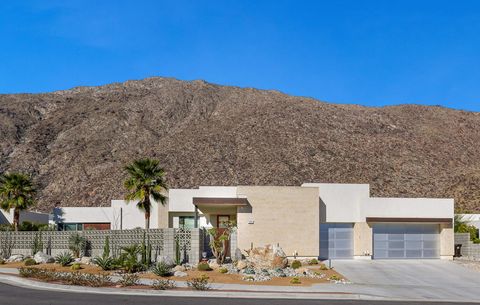 Photo of 575 Capella Court, Palm Springs, CA 92264 (MLS # 219140992PS)
