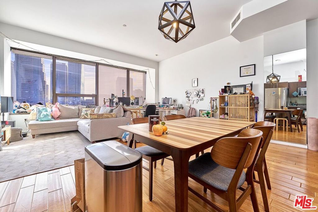 Photo of 1100 Wilshire Boulevard #2108, Los Angeles, CA 90017 (MLS # 26654711)