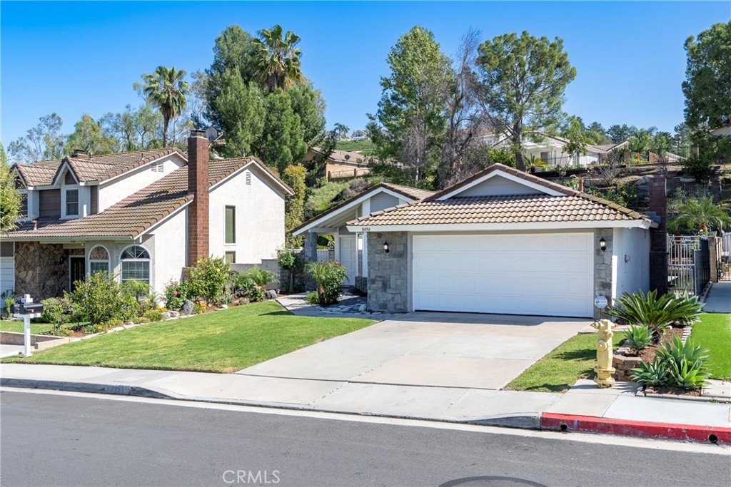 8496 East Meadowridge Street