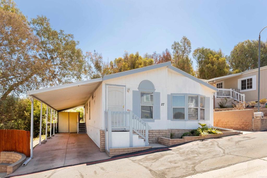 1333 Olive Avenue SPC 27