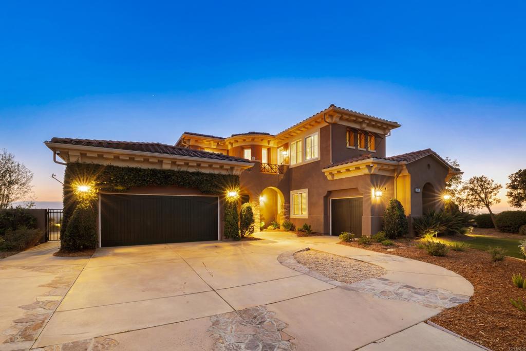 6539 Mesa Norte Dr.