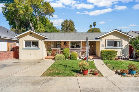 Photo of 2383 Mountain View Dr DR, Concord, CA 94520 (MLS # 41151693)