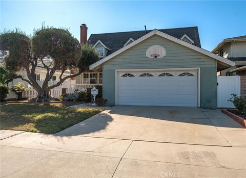 24603 Falena Lomita CA 90717