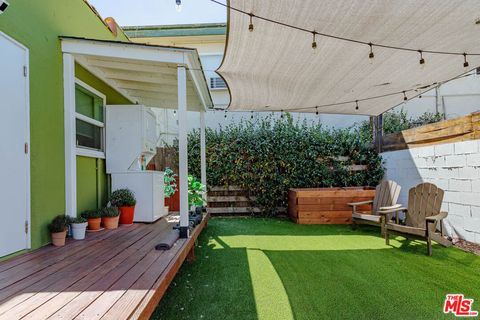 Photo of 4307 Burns Avenue, Los Angeles, CA 90029 (MLS # 26661957)
