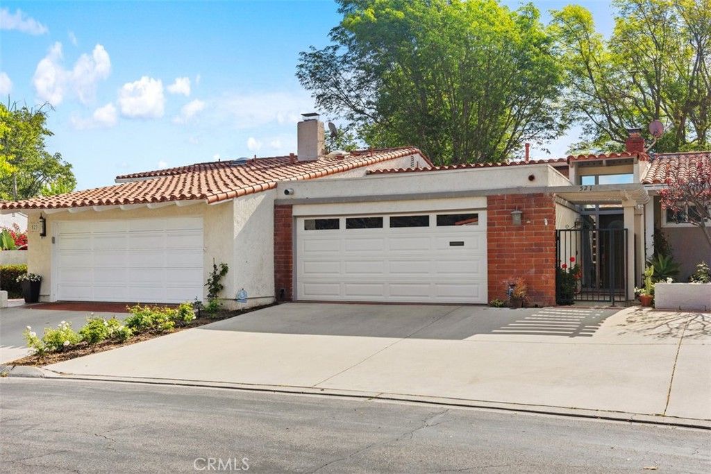 Photo of 521 Playa, Newport Beach, CA 92660 (MLS # OC26072535)