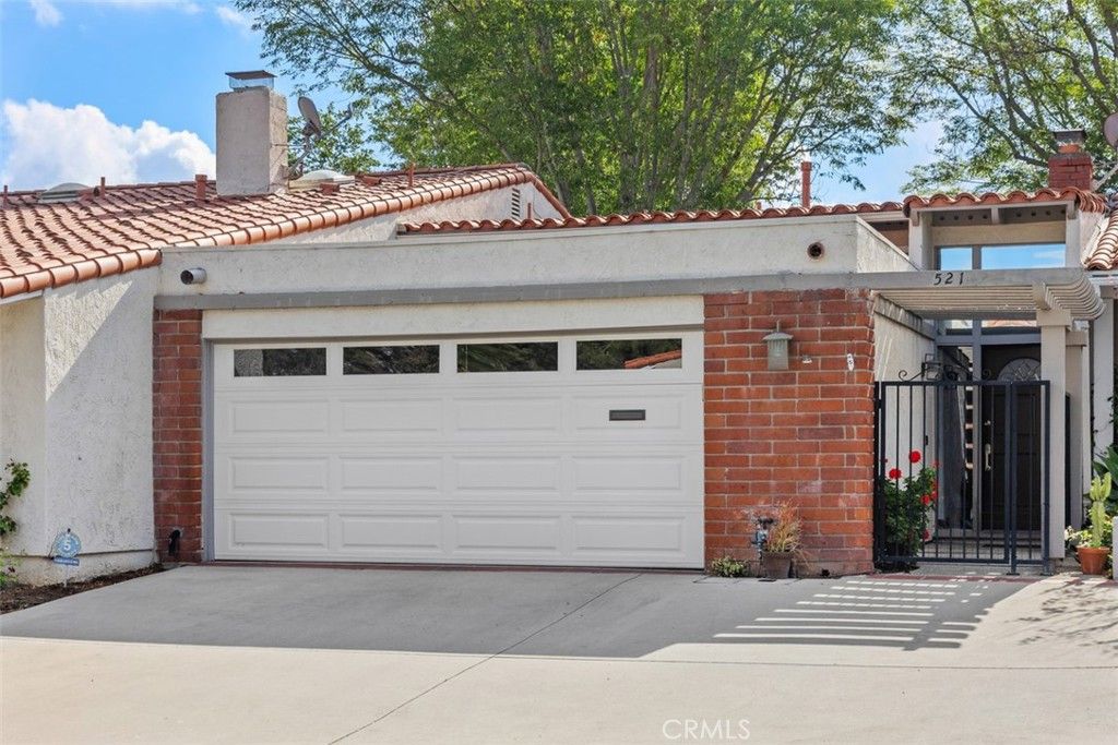 Photo of 521 Playa, Newport Beach, CA 92660 (MLS # OC26072535)