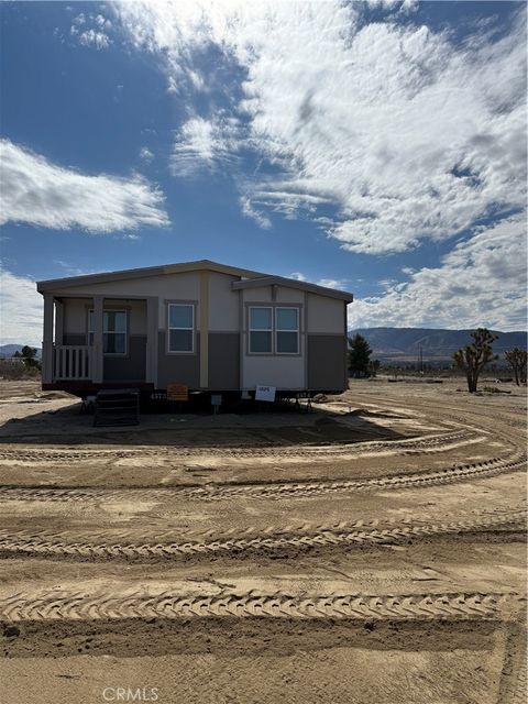 Photo of 1329 Sacramento Road, Pinon Hills, CA 92372 (MLS # SW25245533) Photo of 1329 Sacramento Road, Pinon Hills, CA 92372 (MLS # SW25245533)