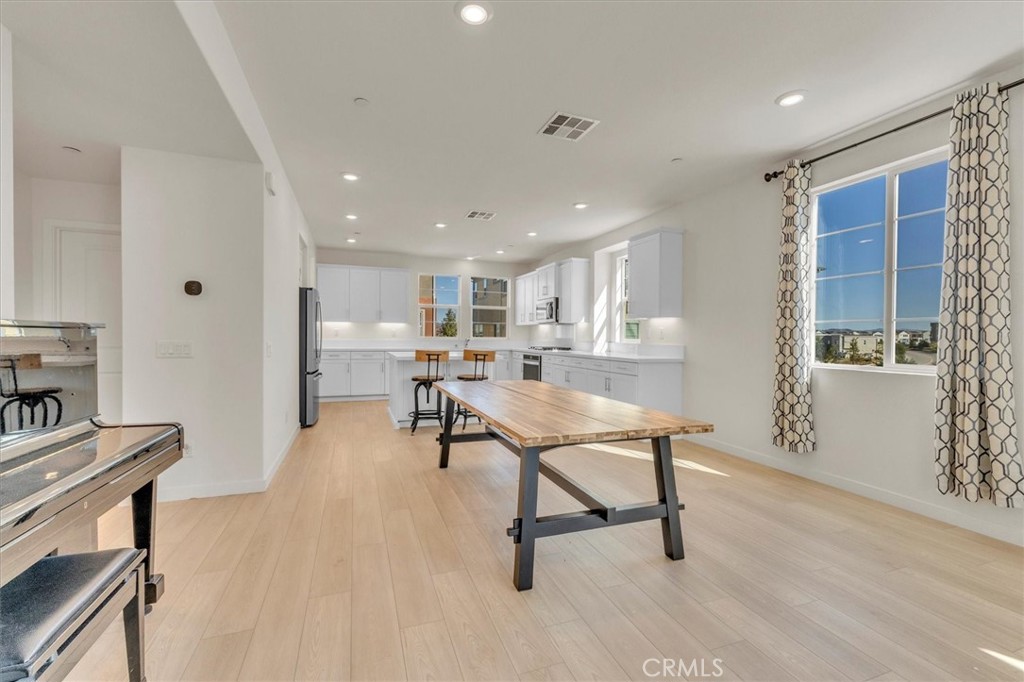 Crimson (CRIM5P) - Residential