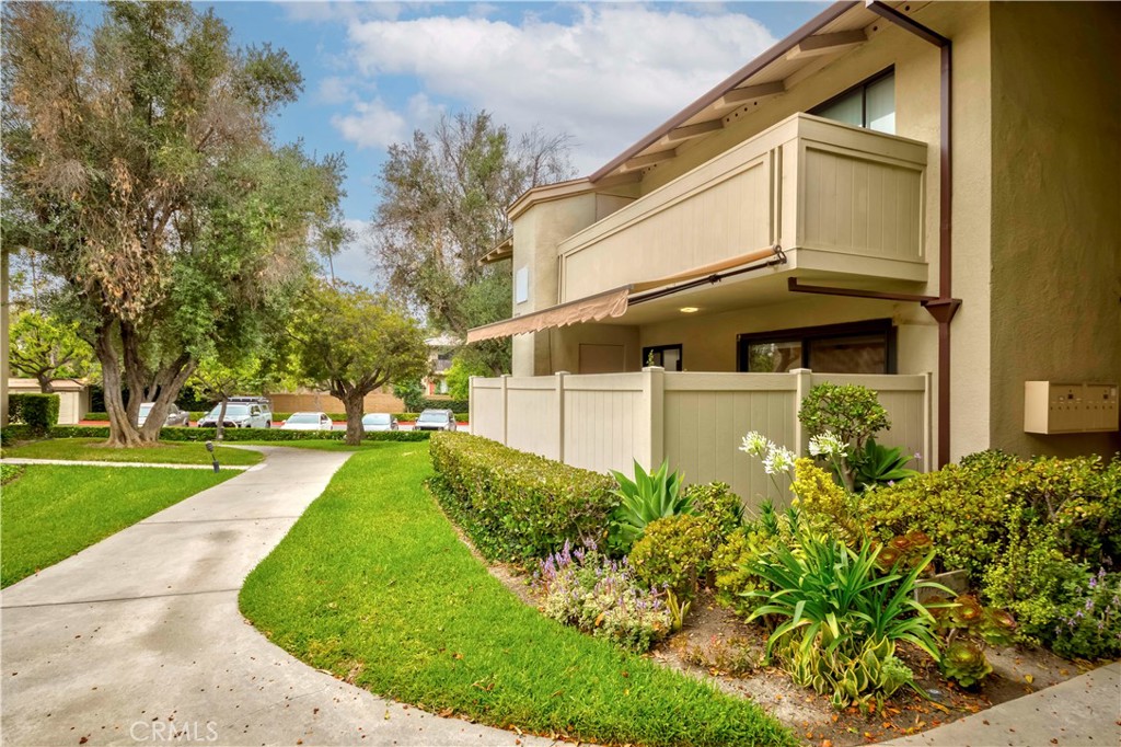 13602 La Jolla Circle 16-C
