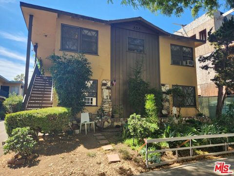 Photo of 939 N Stanley Avenue #4, West Hollywood, CA 90046 (MLS # 26666501)