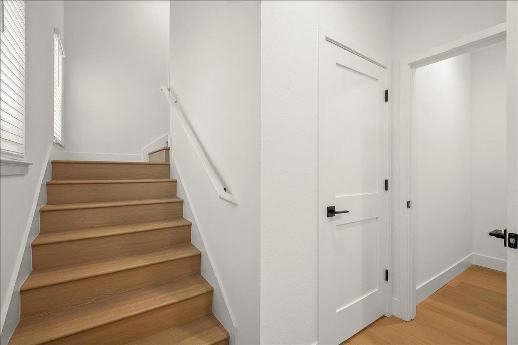 Please Do Not Disturb Tenant. Shown by appointment only. Please look at 224 Carroll #5 (model match) currently rented at $4,995/month. Tenant to Vacate Dec.15, 2025. Offer subject to inspection. Builder will repaint and include a 1-year warranty.This luxury 3BR/2.5BA, 3-story townhome is located in the heart of Sunnyvales Heritage District, just steps from vibrant Murphy Street. Enjoy urban living with a spacious open floor plan, abundant natural light, premium finishes, and a 1-car attached garage. Prime commuter location near Caltrain and major Silicon Valley employers. Each home includes 2.2KW owned solar (not leased) for long-term savings. Every new home includes a 10-year builder warranty for added peace of mind.