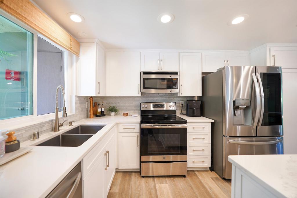 SD COUNTRY ESTATES - Residential