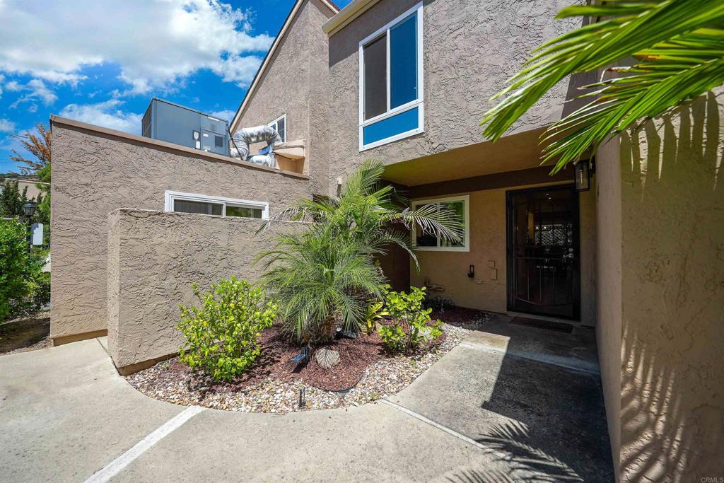 SD COUNTRY ESTATES - Residential