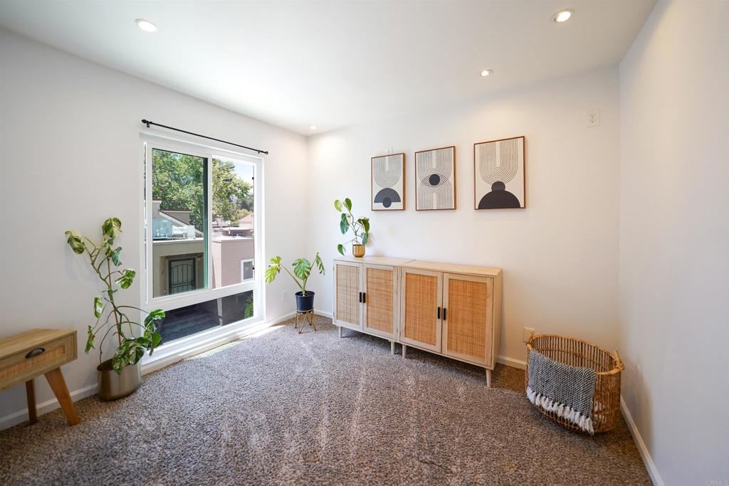 SD COUNTRY ESTATES - Residential