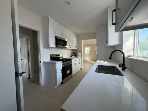 MLS: TR26151498