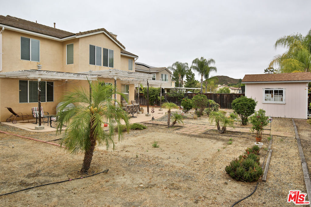 27761 Crestknoll Court