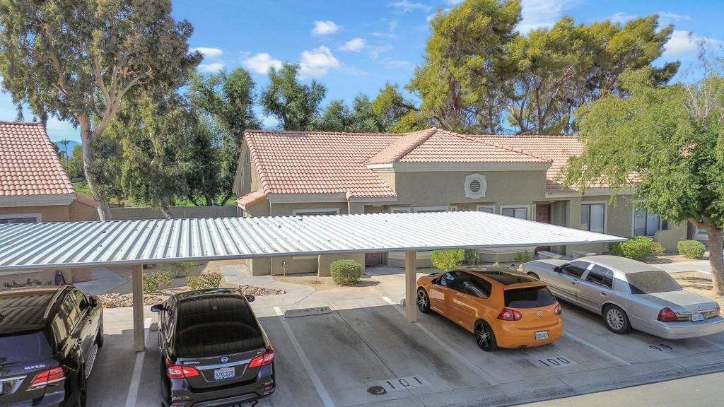 Royal Palms Condos - Residential Lease