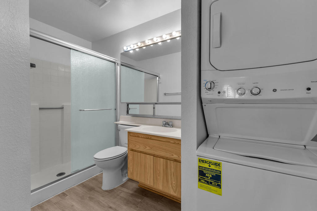 Royal Palms Condos - Residential Lease