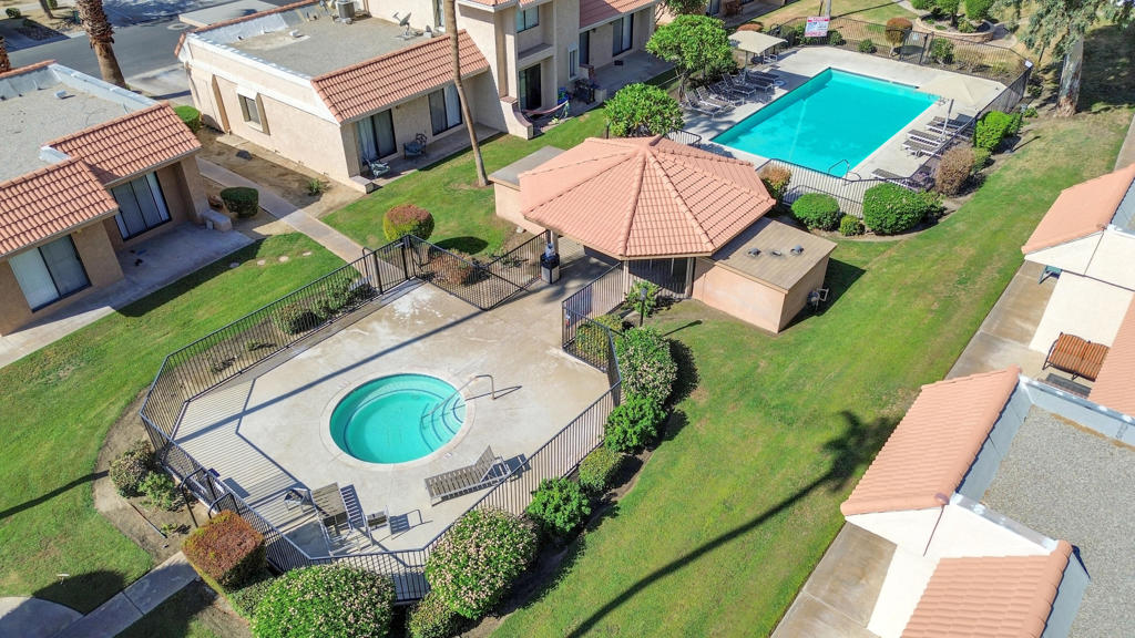 Royal Palms Condos - Residential Lease