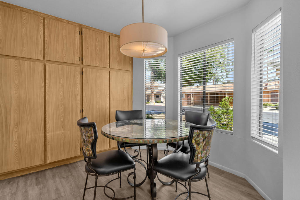 Royal Palms Condos - Residential Lease