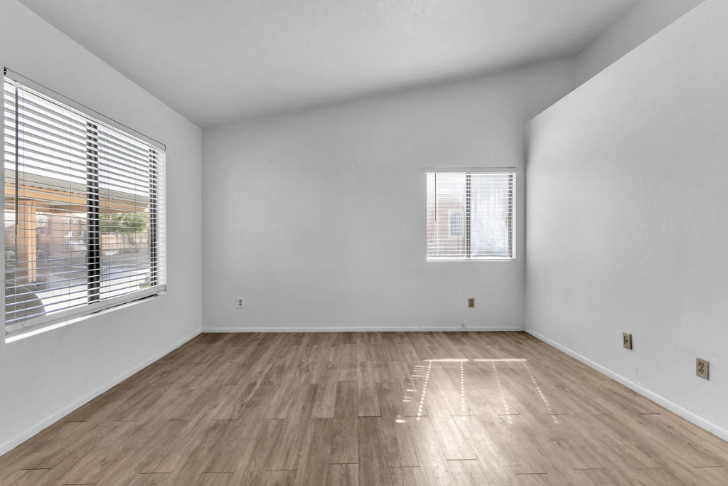 Royal Palms Condos - Residential Lease