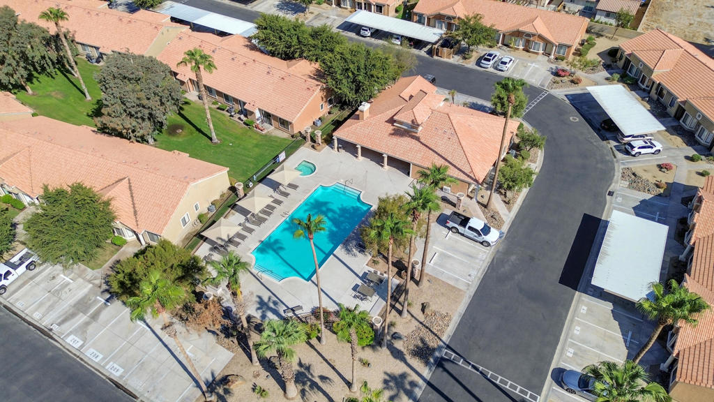 Royal Palms Condos - Residential Lease