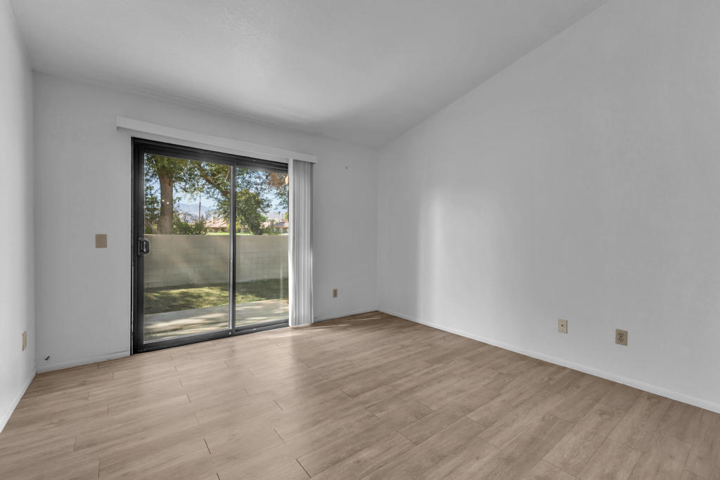 Royal Palms Condos - Residential Lease