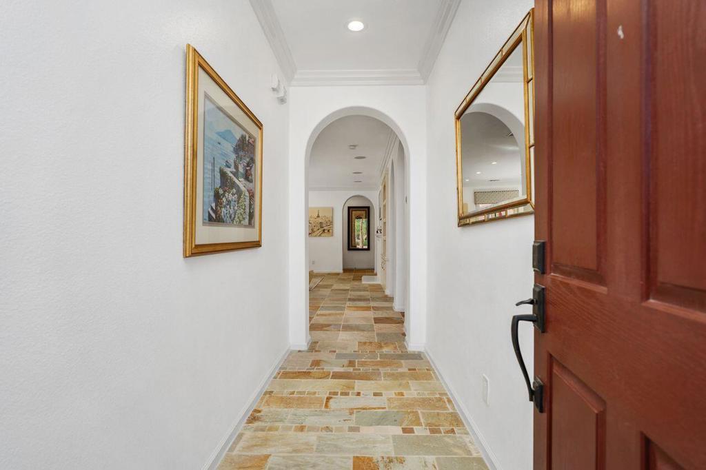 451 Paseo Del Corazon