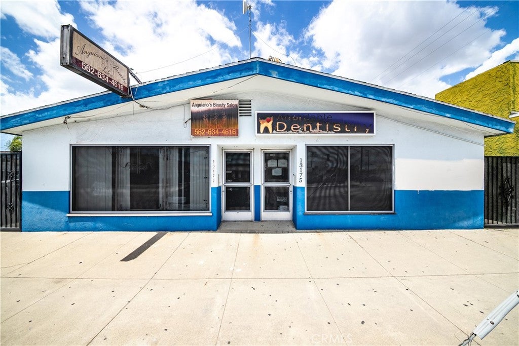 13175 Blvd. Paramount