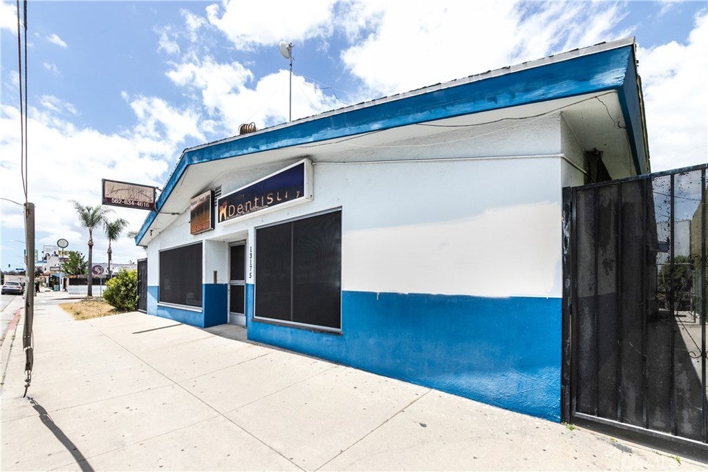 13175 Blvd. Paramount