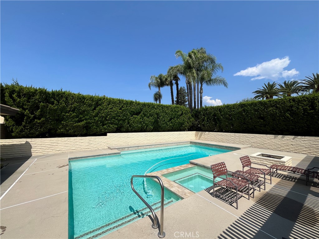 1739 N. Tulare Way