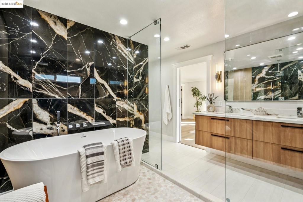 SAN MIGUEL - Residential