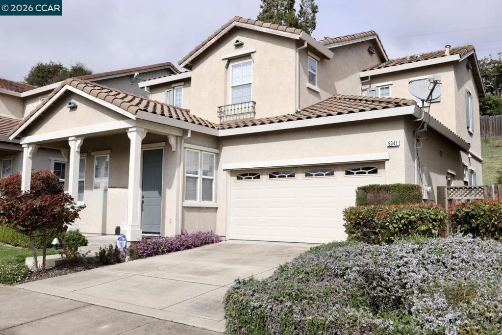 5041 5041 Escalon Cir