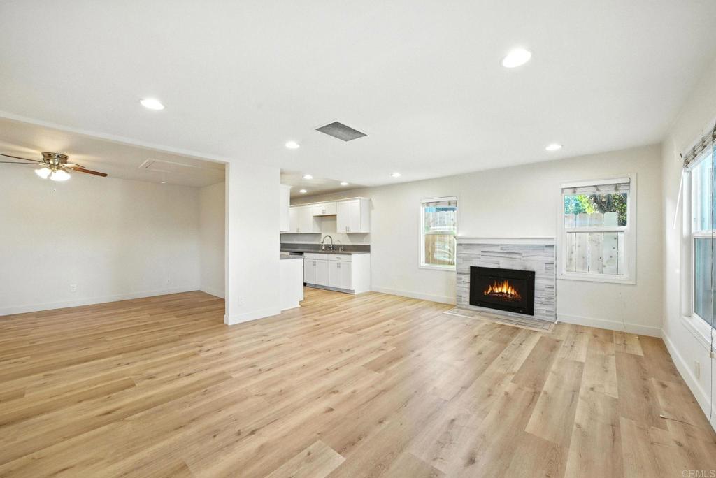 4931 33 Auburn