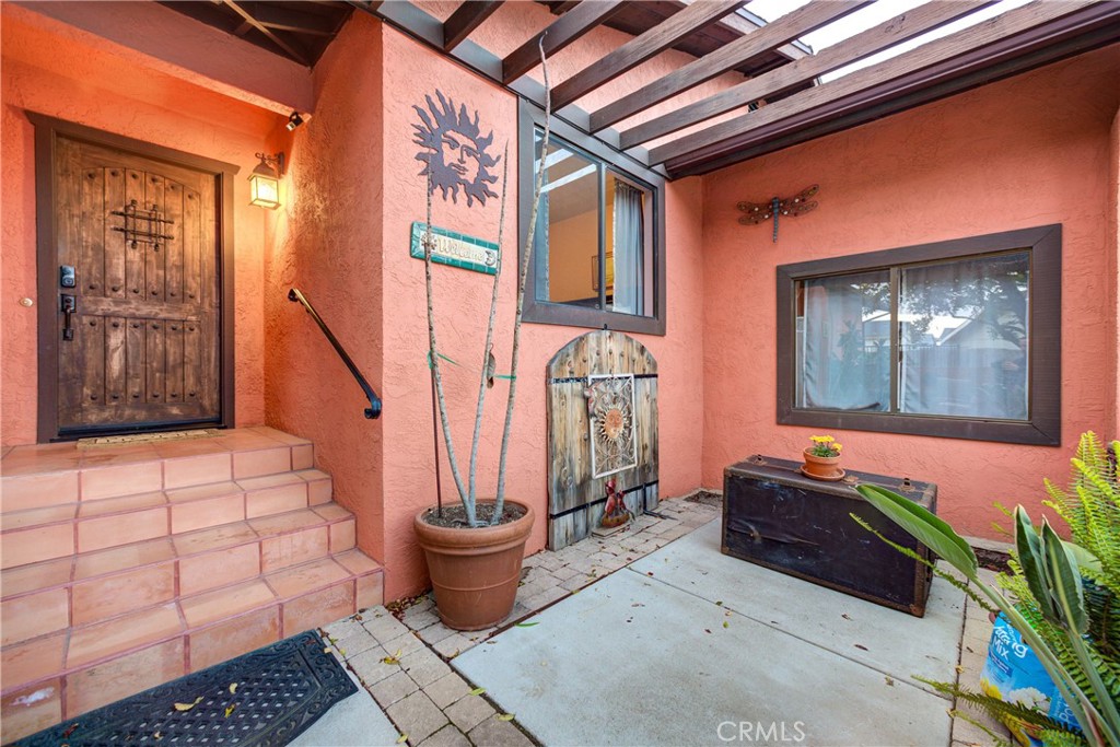 689 Woodland Drive