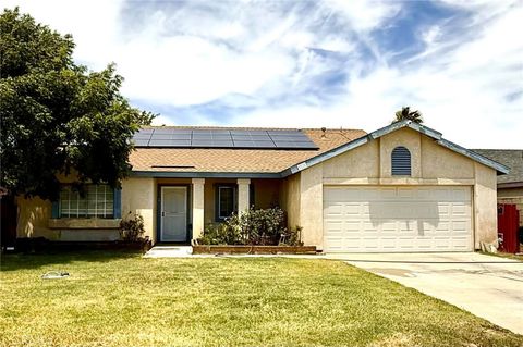 Photo of 3125 Edwards Ave, Rosamond, CA 93560 (MLS # SR26032063)