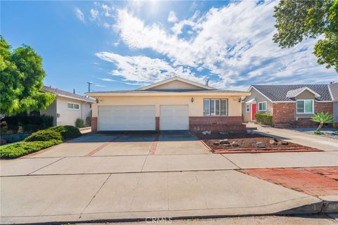 Photo of 522 Avenue F, Redondo Beach, CA 90277 (MLS # PV25246697)