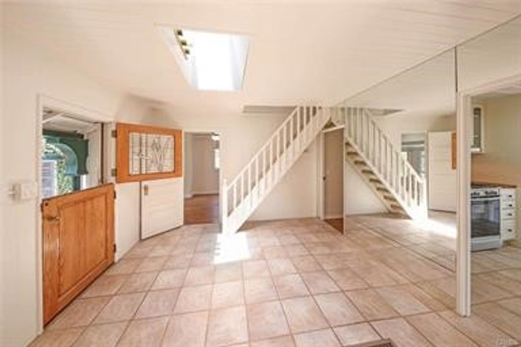 Photo of 455 Myrtle Street, Laguna Beach, CA 92651 (MLS # LG26035660)