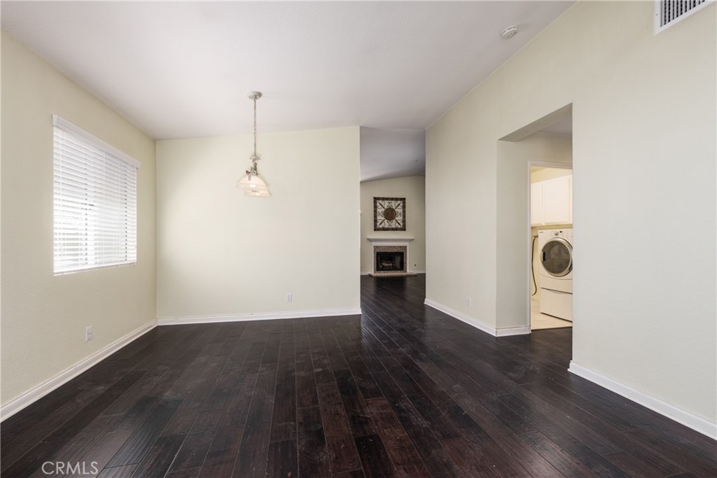 2069 W Fairview Drive
